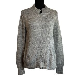 GAP Gray Knit Sweater